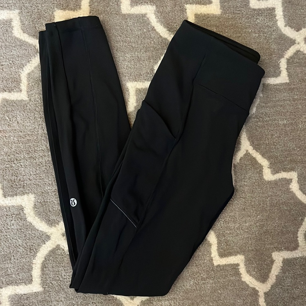 Lululemon Black Leggings with Zipper Pocket size 4